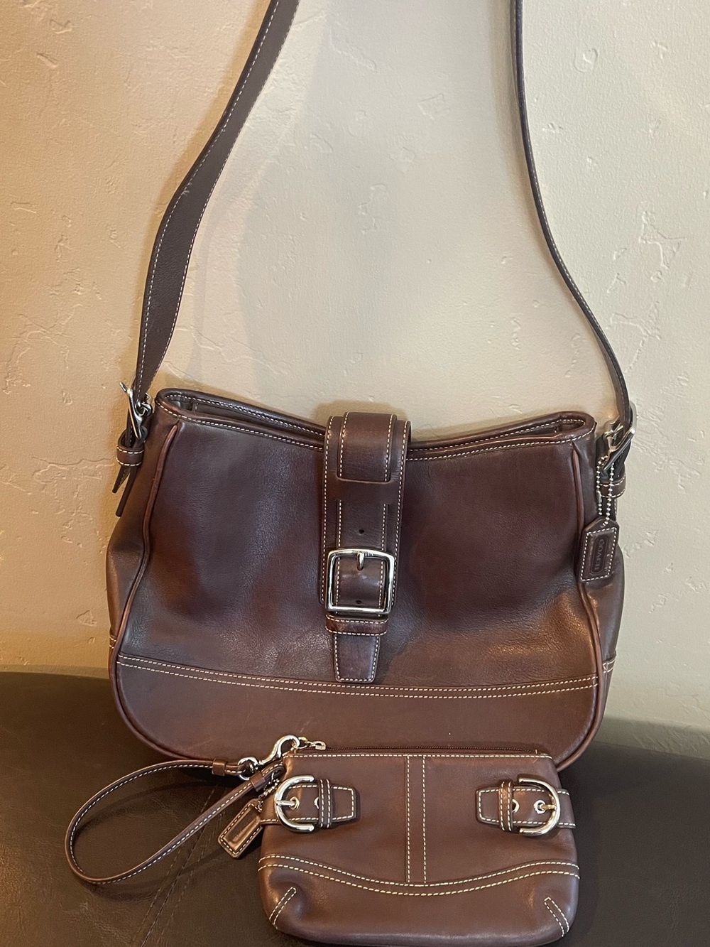 Classic Brown Leather Shoulder Bag with Detachable Wristlet